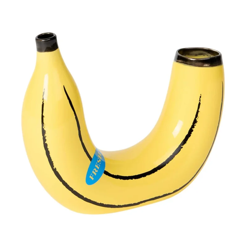 modern banana vase by doiy